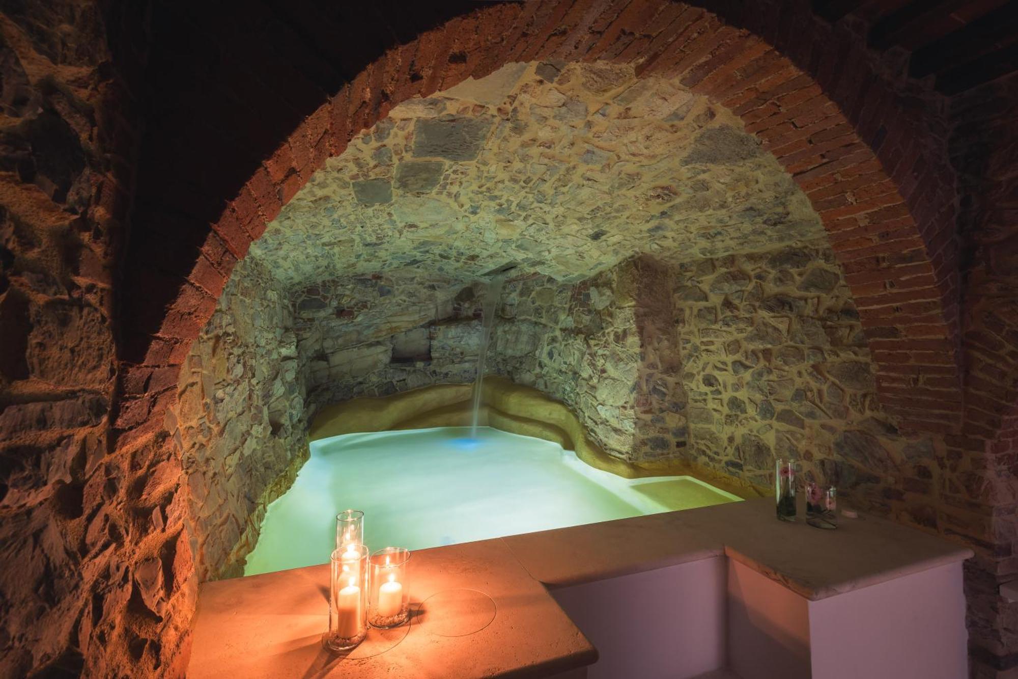 Suite Design & Spa Лучиньяно Экстерьер фото